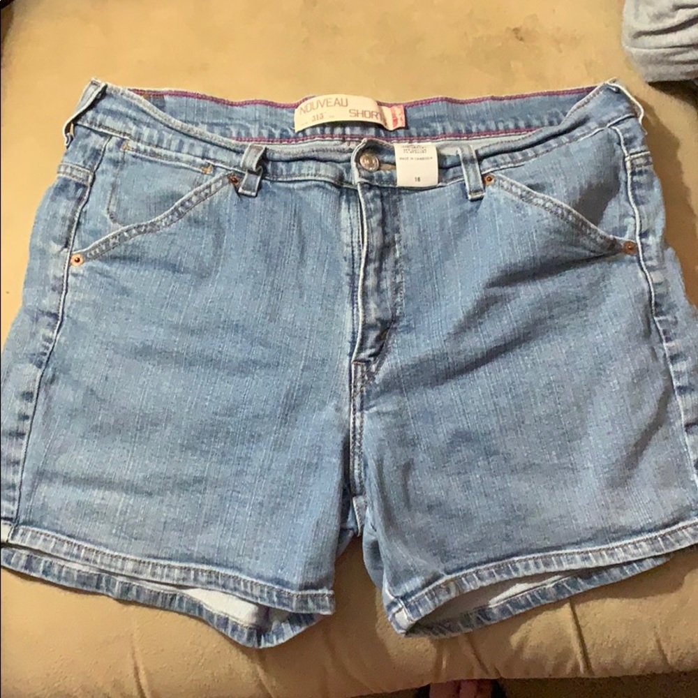 Levi shorts